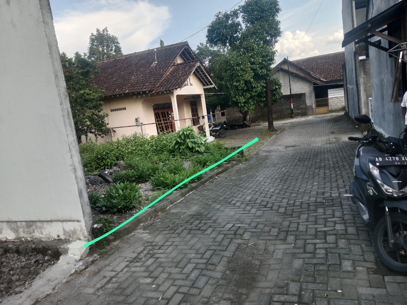 Dijual Tanah Pekarangan Istimewa Strategis Lokasi Utara Kopi Cengkir, Jl.Kapten Haryadi, Kaliurang Km 9